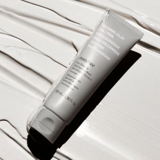 Masque à l'argile calmante démaquillant les pores