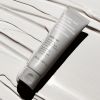 Masque à l'argile calmante démaquillant les pores