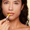 Lip Comfort Oil Huile à lèvres hydratante et repulpant